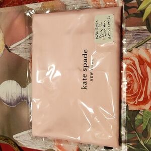 Spacious Kate Spade Pink 💓 XL Dust Bag 👜 28" W× 19" D .